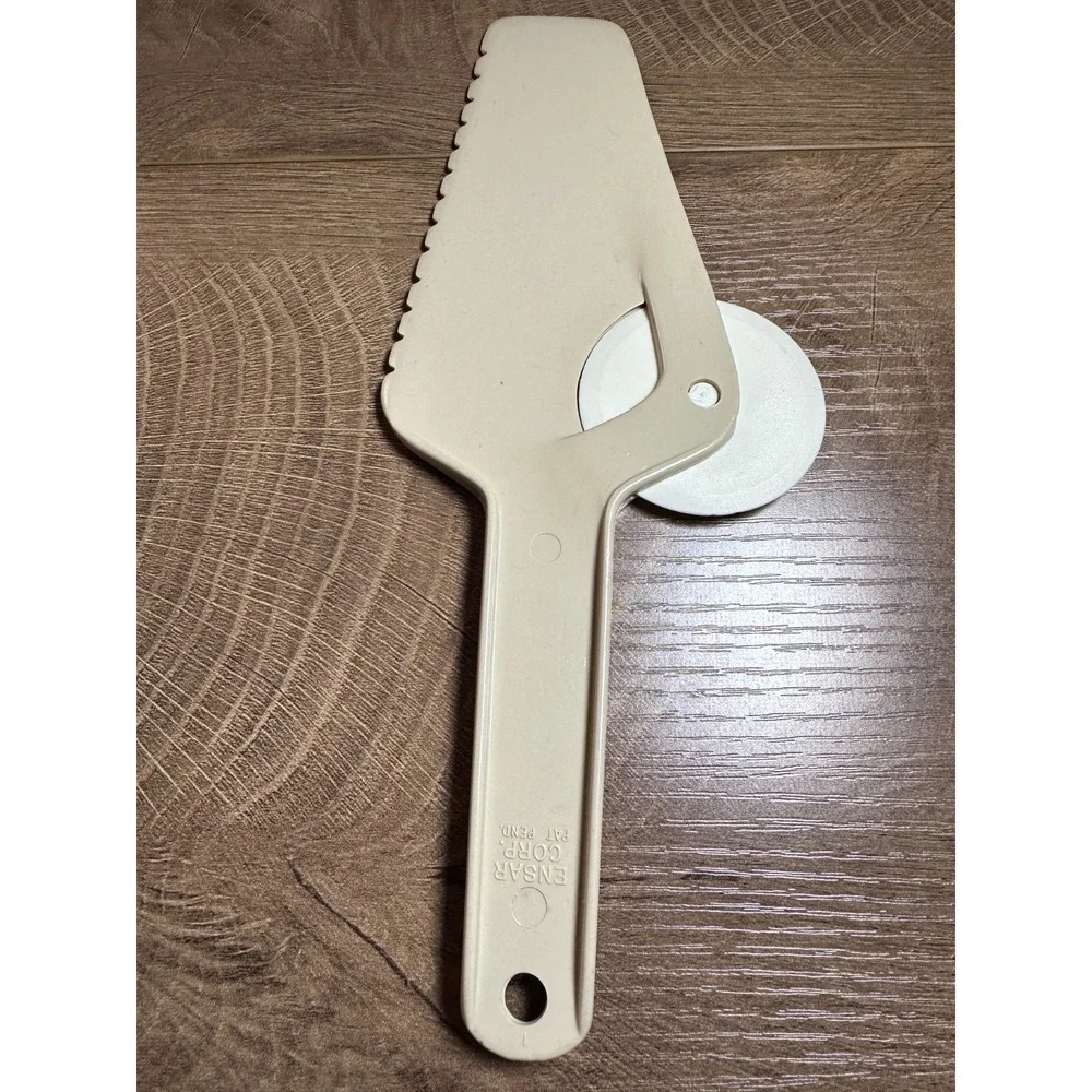 Vintage Ensar Corp Plastic Pizza Cutter‎ & Server Spatula